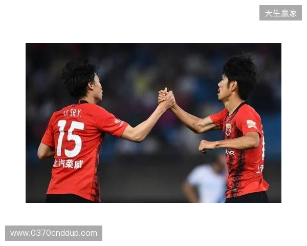 半场-玉昆暂3-0泰山 奥斯卡双响卡约闪击克雷桑中框+失误被断